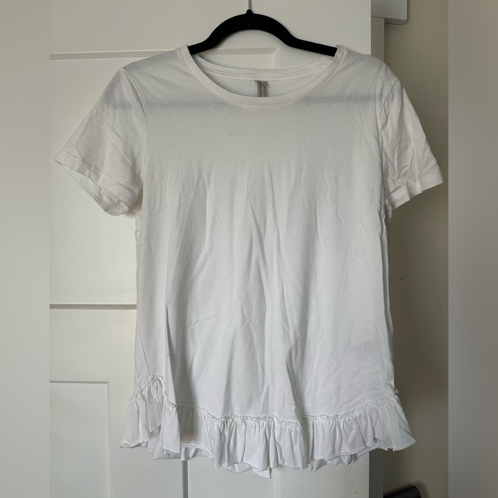 White tshirt